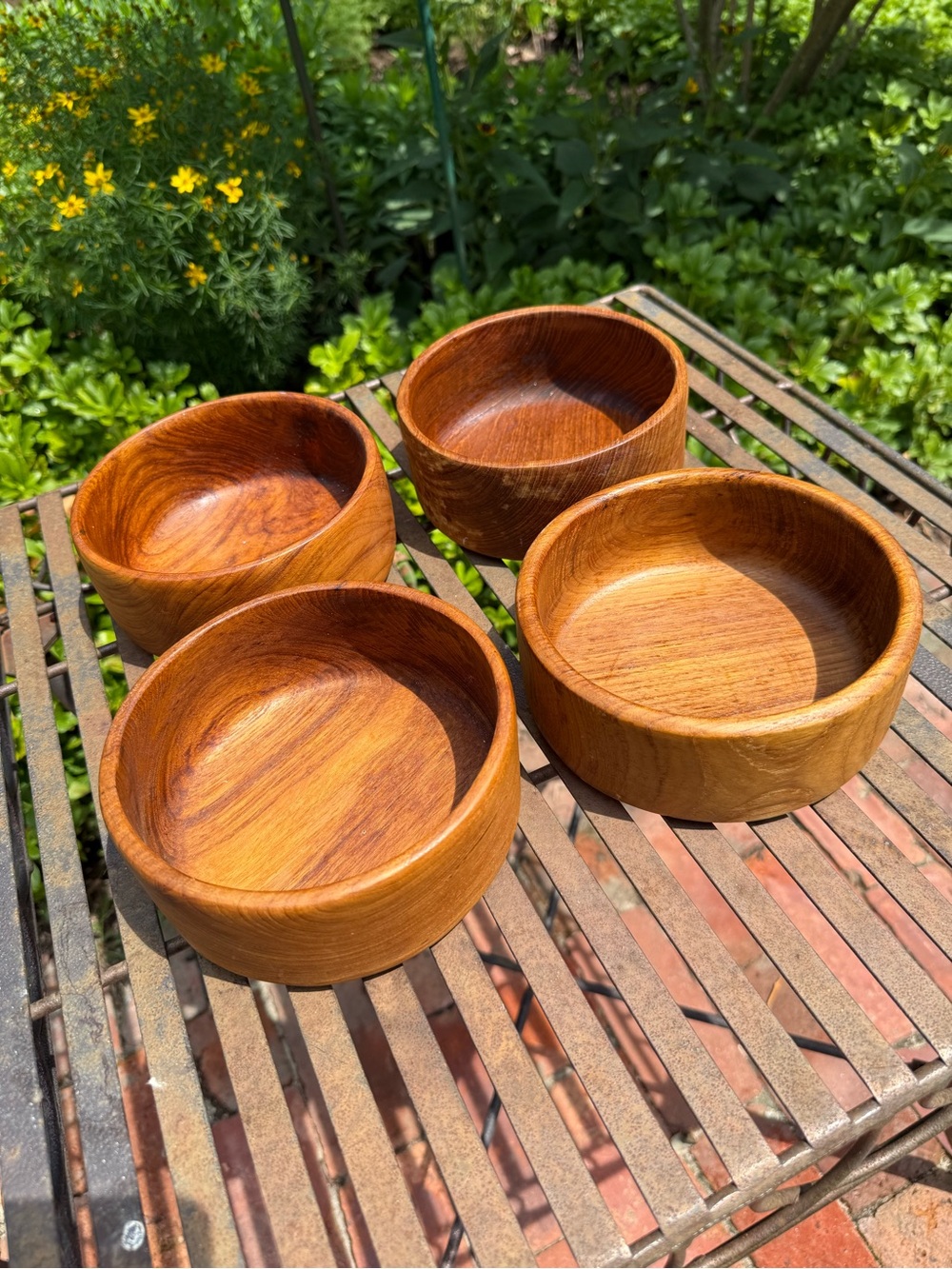 Handcrafted Teak Wood Serving Bowls - Natural Brown Vintage (Set of 4)